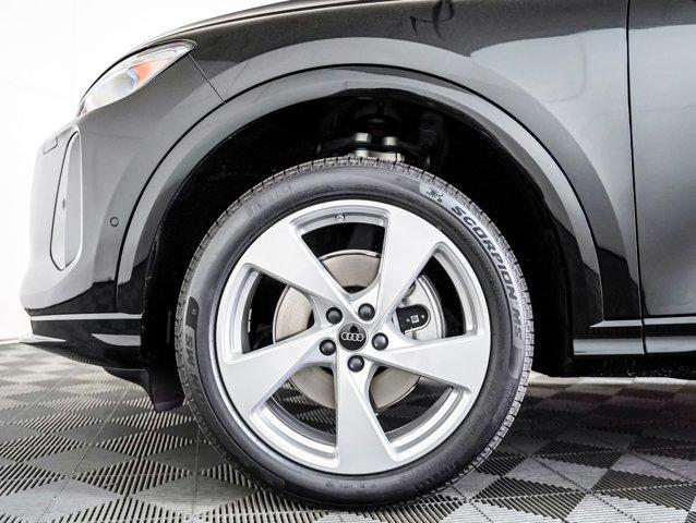 new 2025 Audi Q5 car, priced at $61,800
