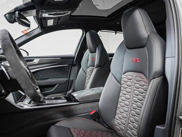 new 2025 Audi RS 6 Avant car, priced at $152,545