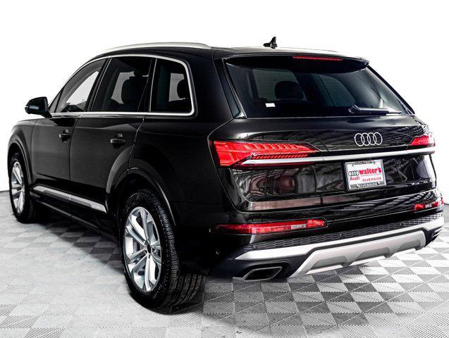 new 2025 Audi Q7 car, priced at $67,070