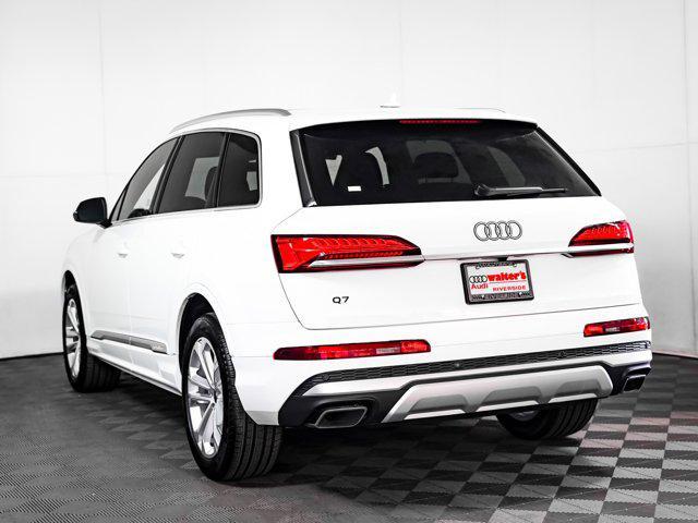 new 2025 Audi Q7 car, priced at $68,975