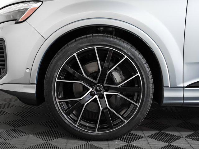 new 2025 Audi Q7 car, priced at $78,110