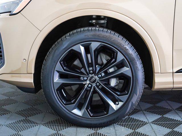 used 2025 Audi Q7 car, priced at $57,900