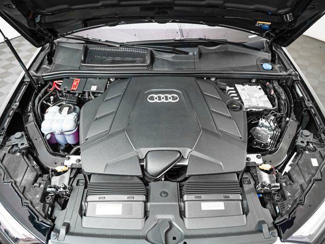 new 2025 Audi Q7 car, priced at $72,970