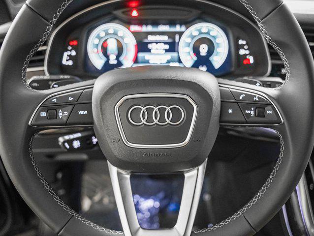 new 2025 Audi Q7 car, priced at $72,970