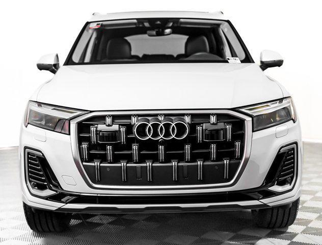 new 2025 Audi Q7 car, priced at $64,370