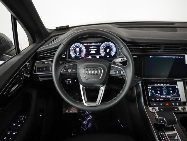 new 2025 Audi Q7 car, priced at $65,270