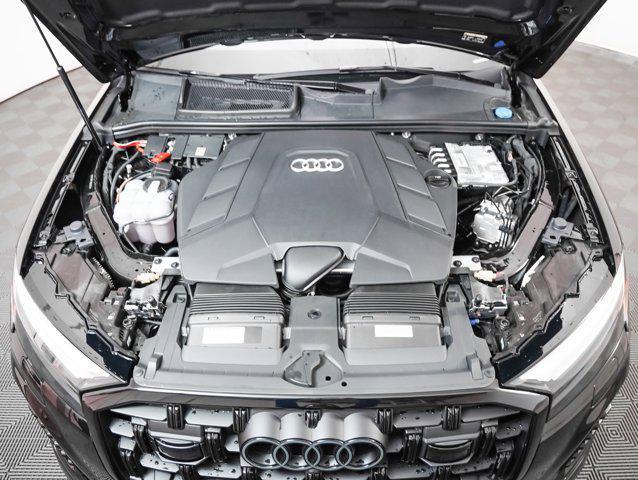 new 2025 Audi Q7 car, priced at $77,460