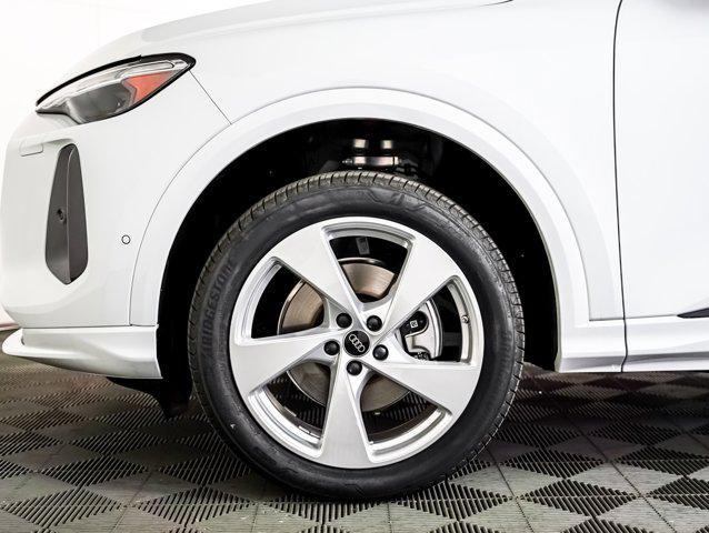 new 2025 Audi Q5 car, priced at $61,150