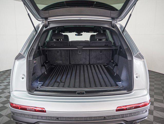 new 2025 Audi Q7 car, priced at $68,310