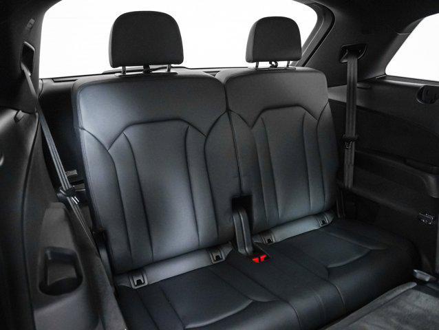 new 2026 Audi Q7 car, priced at $77,135