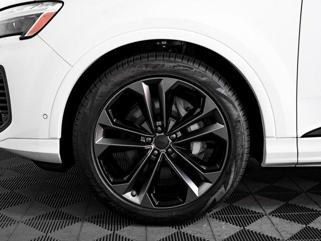 new 2026 Audi Q7 car, priced at $77,135