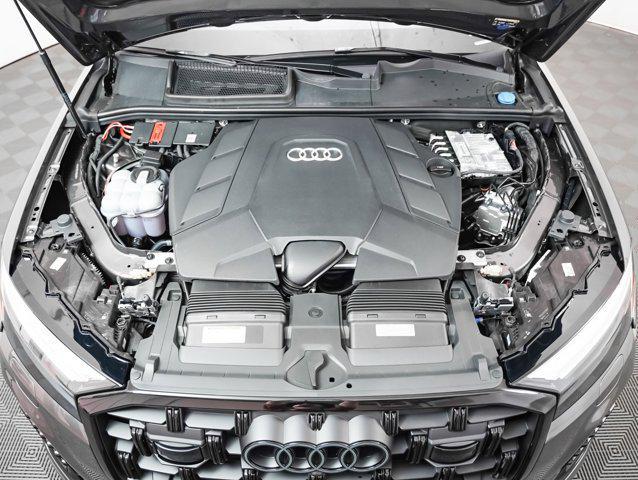 new 2025 Audi Q7 car, priced at $77,460