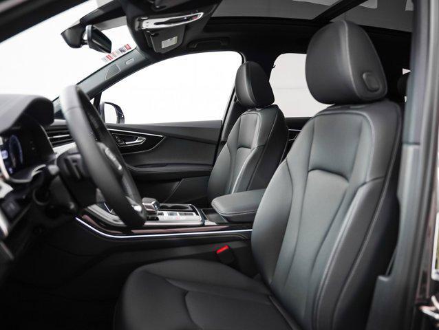 new 2025 Audi Q7 car, priced at $77,460