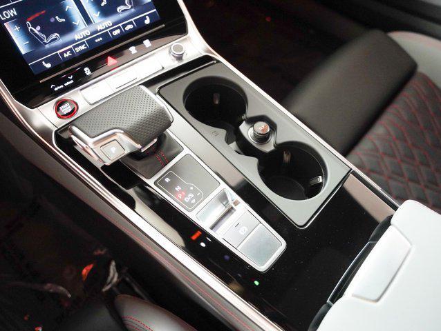 new 2025 Audi S7 car, priced at $110,090