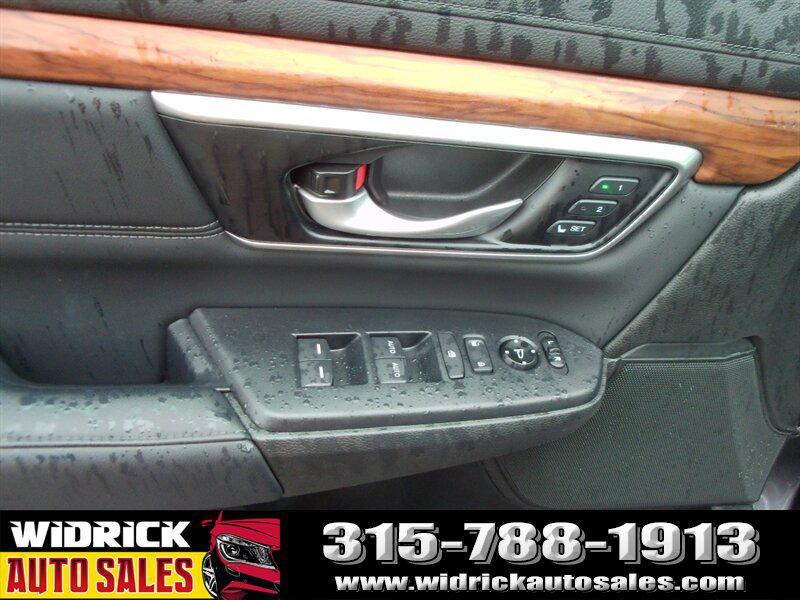 used 2022 Honda CR-V car, priced at $27,999