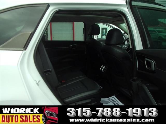 used 2021 Kia Sorento car, priced at $23,999