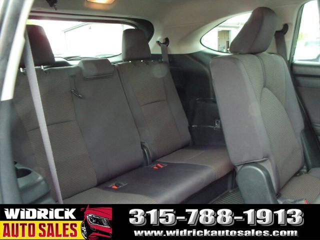 used 2020 Toyota Highlander car, priced at $24,999
