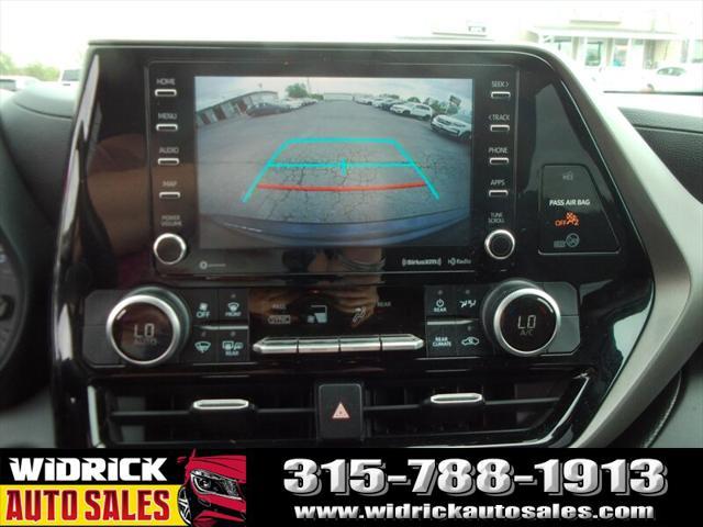 used 2020 Toyota Highlander car, priced at $24,999
