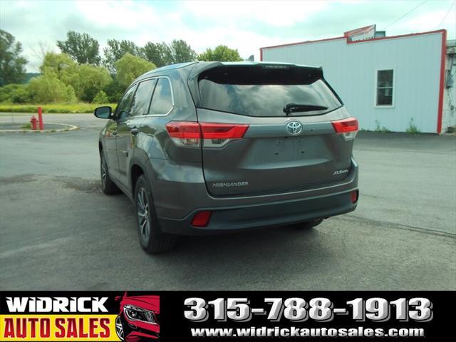 used 2018 Toyota Highlander car, priced at $25,999