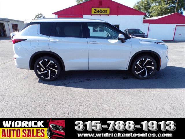 used 2022 Mitsubishi Outlander car, priced at $23,999