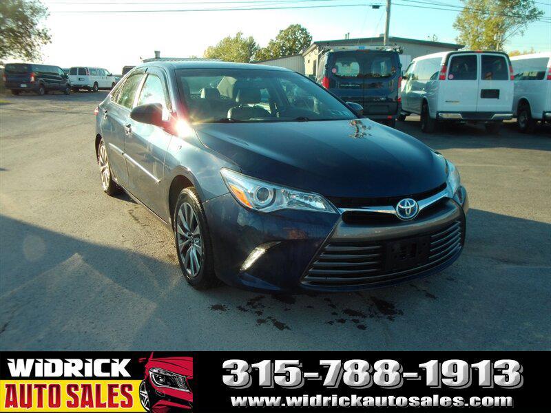 used 2017 Toyota Camry Hybrid car, priced at $12,998
