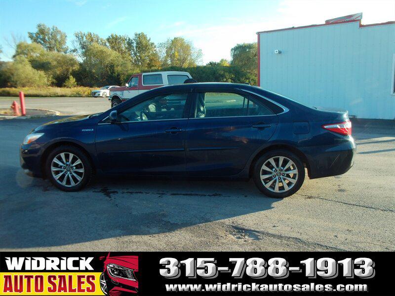 used 2017 Toyota Camry Hybrid car, priced at $12,998