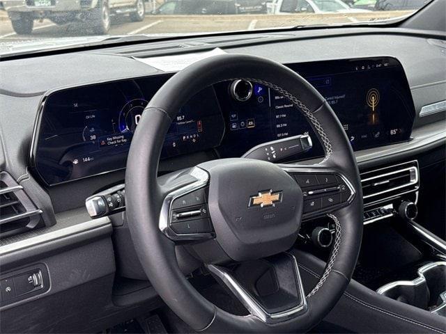 used 2024 Chevrolet Traverse car, priced at $36,899