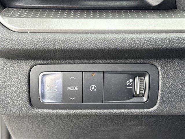 used 2024 Chevrolet Traverse car, priced at $36,899