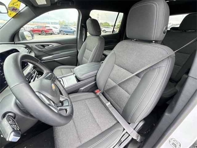 used 2024 Chevrolet Traverse car, priced at $36,899