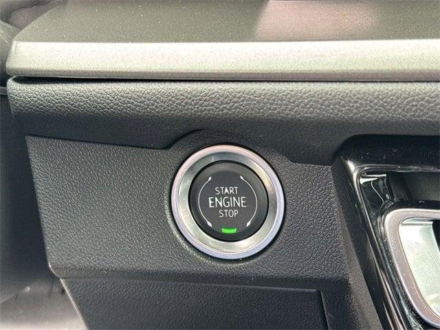 used 2024 Chevrolet Traverse car, priced at $36,899