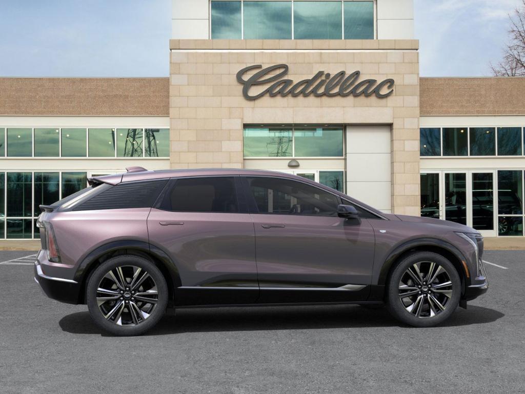 new 2025 Cadillac OPTIQ car, priced at $59,495