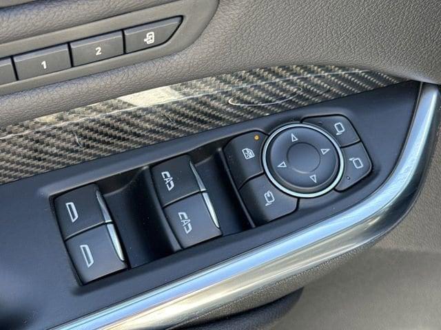 used 2019 Cadillac XT4 car, priced at $25,399