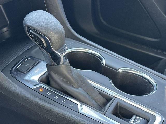 used 2024 Chevrolet Equinox car, priced at $25,199
