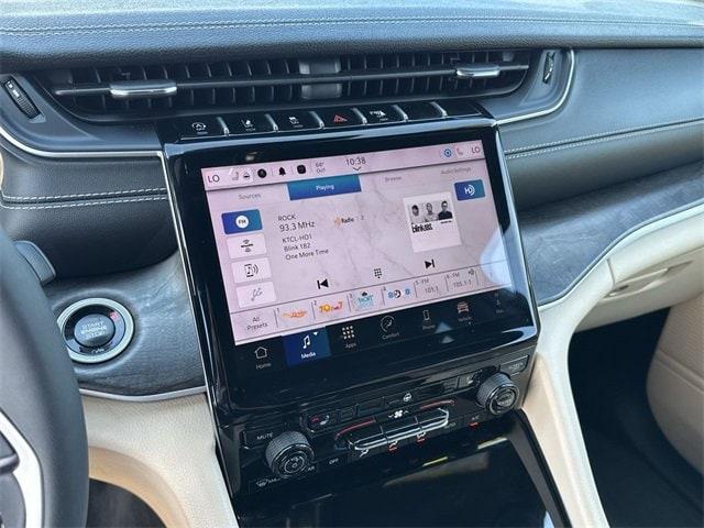 used 2024 Jeep Grand Cherokee car, priced at $37,397