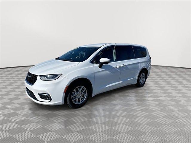 used 2023 Chrysler Pacifica car, priced at $26,098