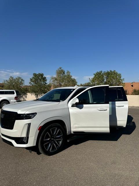 used 2022 Cadillac Escalade ESV car, priced at $84,798