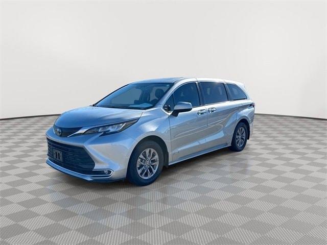 used 2021 Toyota Sienna car, priced at $39,298