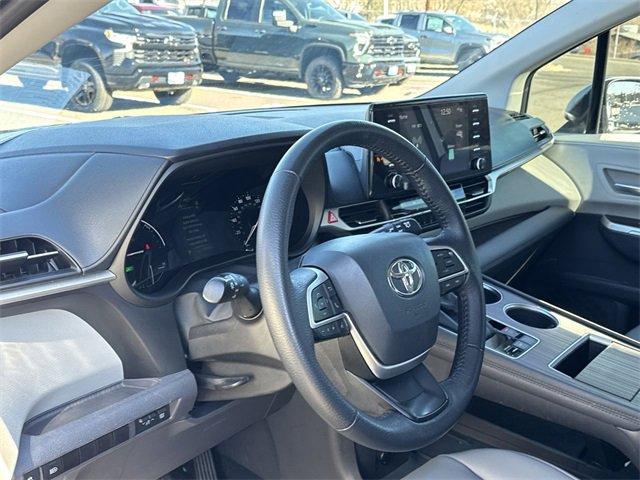 used 2021 Toyota Sienna car, priced at $39,298