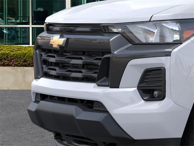 new 2024 Chevrolet Colorado car, priced at $39,615