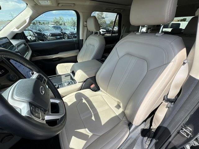used 2024 Ford Expedition car, priced at $62,597
