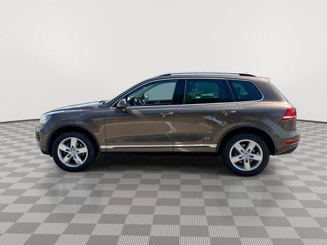 used 2013 Volkswagen Touareg car, priced at $10,999
