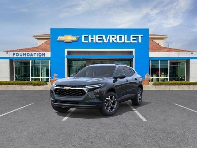 new 2025 Chevrolet Trax car, priced at $23,910