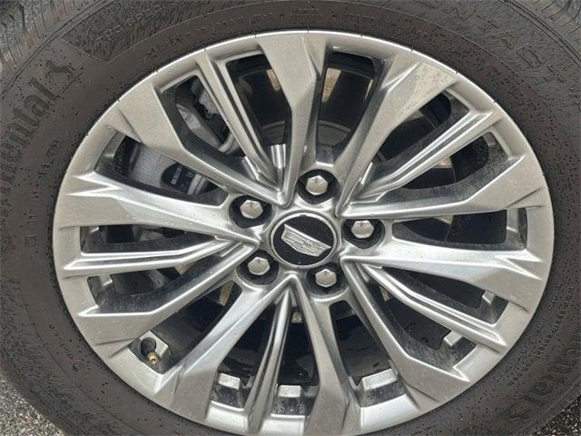 used 2024 Cadillac XT4 car, priced at $35,997