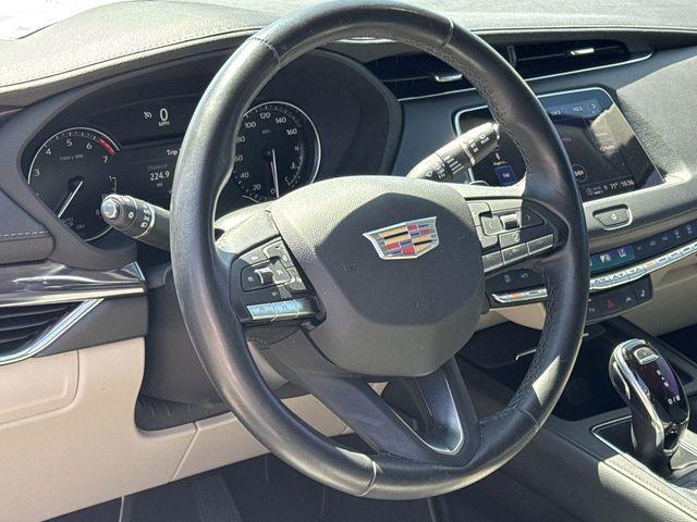 used 2023 Cadillac XT4 car, priced at $28,070