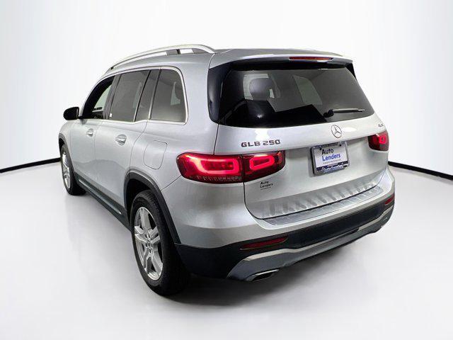 used 2020 Mercedes-Benz GLB 250 car, priced at $28,824