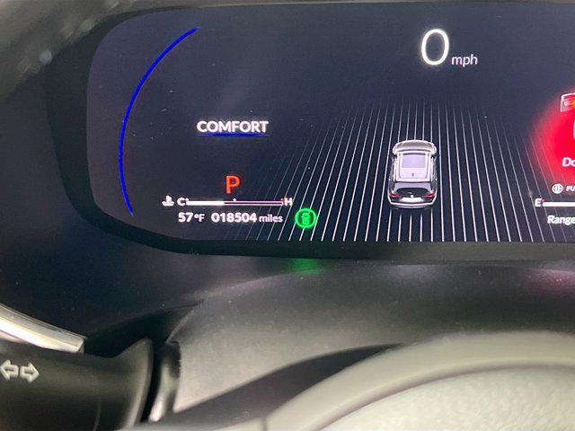 used 2023 Acura MDX car, priced at $44,995