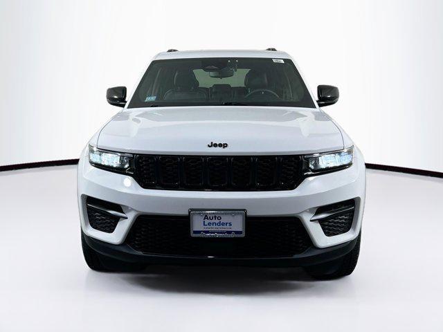 used 2023 Jeep Grand Cherokee car, priced at $35,489