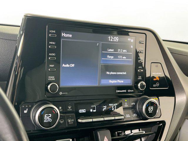 used 2020 Toyota Highlander car, priced at $27,126