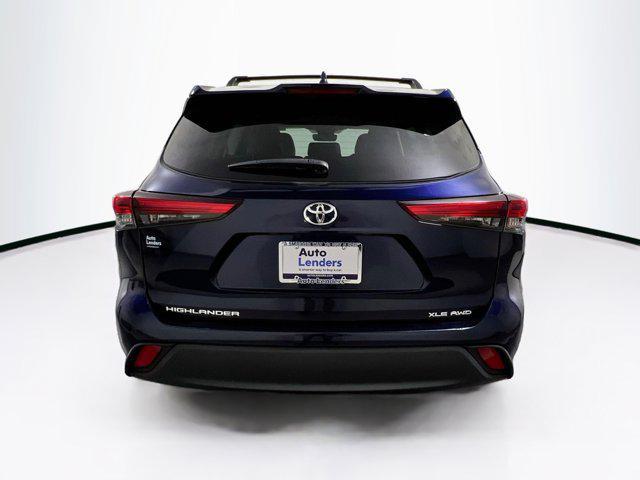 used 2020 Toyota Highlander car, priced at $27,126