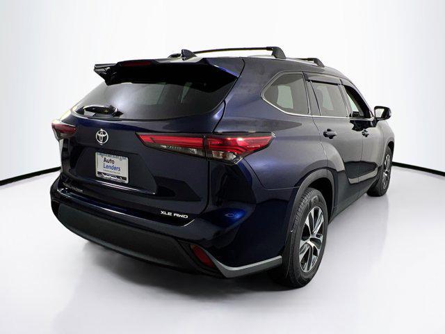 used 2020 Toyota Highlander car, priced at $27,126